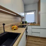 Mr - Limba Apartament